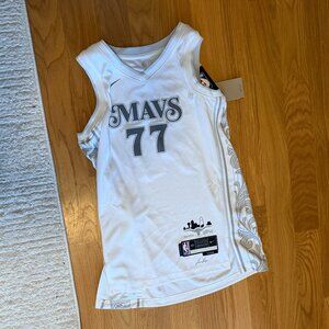 Luka Dončić Mavs Nike Unisex 2024/25 Swingman Player Jersey - City Edition